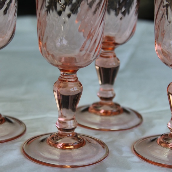 Vintage soft pink glasses made in France - Picture 10 of 11